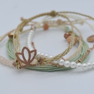 Pura Vida Slightly Worn